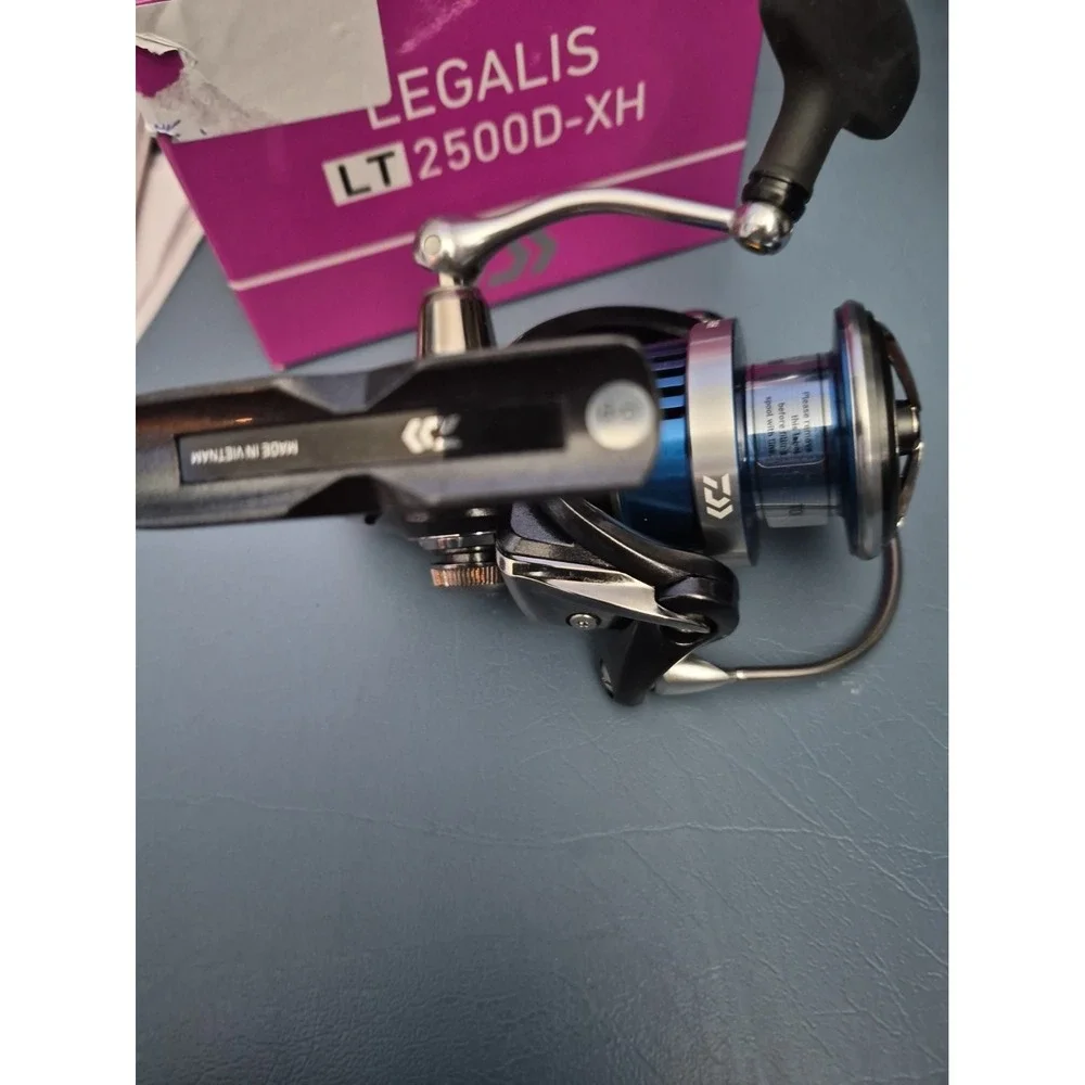 Daiwa Legalis LT 2500D-XH NIb Fishing Spinning Reel